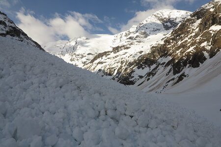 2013-04-14.20-ski-traversee-alpes, 63-traversee-alpes-ski-refuge-mario-bezzi-2013-04-16-08