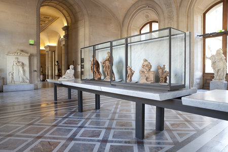 vitrines REIER au musée du Louvre., _MG_8572