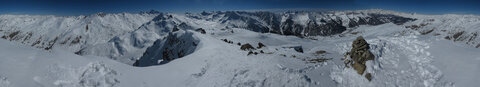 2013-03-17.22-ski-queyras-briançonnais, 01-ski-chateaurenard-chamoussieres-escalade-aventure-2013-03-16-27