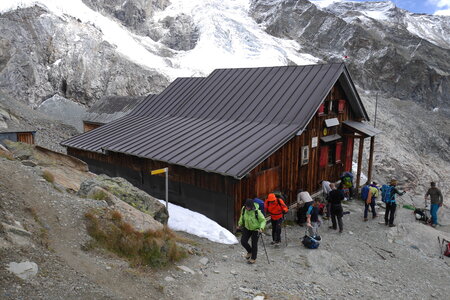 2017-09-09-15-alpinisme-val-aoste, alpes-aventure-montee-refuge-guides-ayas-2017-09-13-073