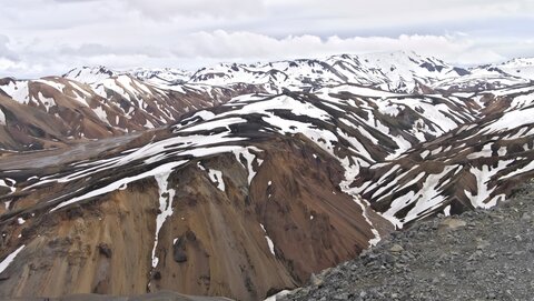 Islande, juin 20108, _1210355 raw Vue depuis le haut du Blahnukur  945m 