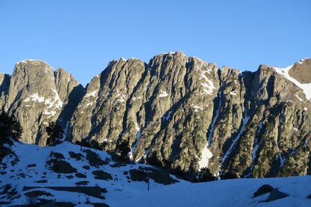 Raid ski de rando Encantats 2019, Vue sur le Cap dera Aubeta depuis le refuge