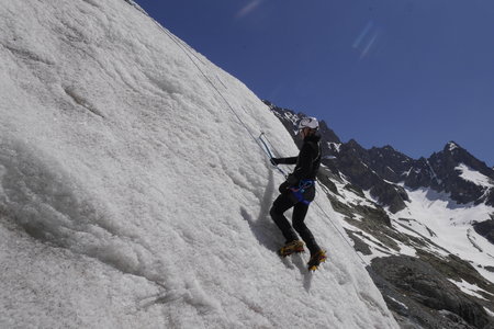 2019-06-04-09-autonomie-alpinisme-ecrins, ecole-glace-neigeglacier-blanc-alpes-aventure-2019-06-07-20