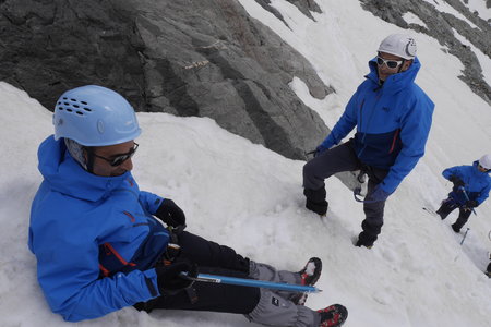 2019-06-04-09-autonomie-alpinisme-ecrins, ecole-glace-neigeglacier-blanc-alpes-aventure-2019-06-07-21