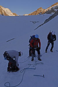 2019-06-04-09-autonomie-alpinisme-ecrins, pic-glacier-arsine-glacier-blanc-alpes-aventure-2019-06-08-12