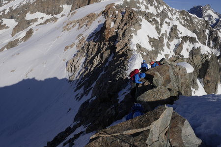 2019-06-04-09-autonomie-alpinisme-ecrins, pic-glacier-arsine-glacier-blanc-alpes-aventure-2019-06-08-21