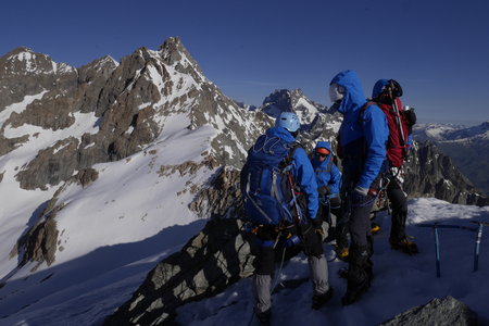 2019-06-04-09-autonomie-alpinisme-ecrins, pic-glacier-arsine-glacier-blanc-alpes-aventure-2019-06-08-29