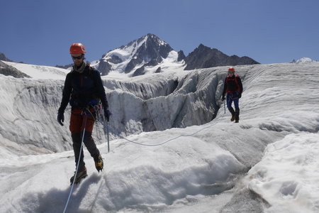 2019-07-29-08-04-mont-blanc, ecole-de-glace-glacier-du-tour-alpes-aventure-2019-07-30-29