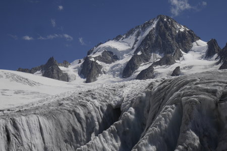 2019-07-29-08-04-mont-blanc, ecole-de-glace-glacier-du-tour-alpes-aventure-2019-07-30-52