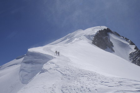 2019-07-29-08-04-mont-blanc, ascension-du-mont-blanc-alpes-aventure-2019-08-03-39