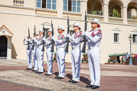 Relève Carabiniers du Prince du 30 septembre 2019, relève30sept19  93 sur 146 