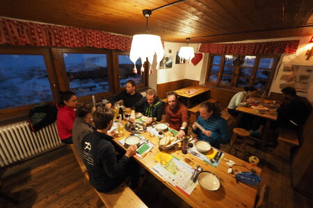 2021-03-22-27-ski-tour-du-thabor, alpes-aventure-mont-thabor-2021-03-26-141