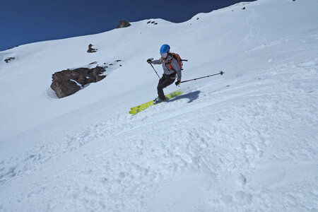 2021-03-22-27-ski-tour-du-thabor, alpes-aventure-rocher-de-la-grande-tempete-refuge-de-laval-2021-03-25-49