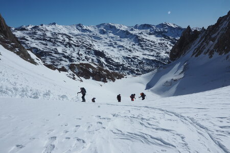 2021-03-22-27-ski-tour-du-thabor, alpes-aventure-tour-de-la-crete-de-moutouze--refuge-de-laval-2021-03-24-014