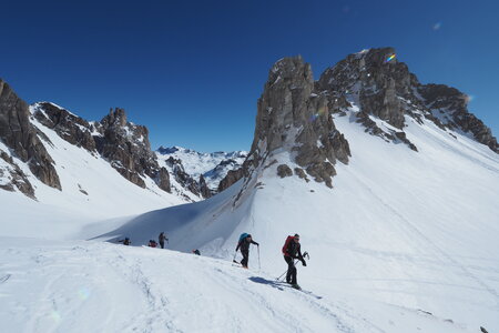 2021-03-22-27-ski-tour-du-thabor, alpes-aventure-tour-de-la-crete-de-moutouze--refuge-de-laval-2021-03-24-020