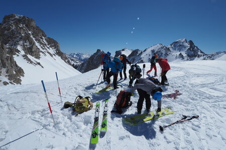 2021-03-22-27-ski-tour-du-thabor, alpes-aventure-tour-de-la-crete-de-moutouze--refuge-de-laval-2021-03-24-032
