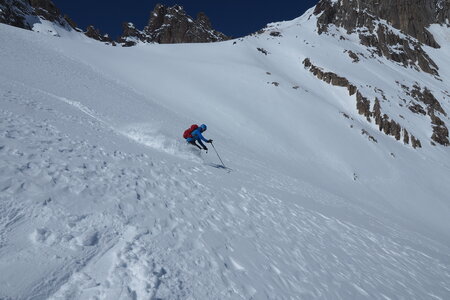 2021-03-22-27-ski-tour-du-thabor, alpes-aventure-tour-de-la-crete-de-moutouze--refuge-de-laval-2021-03-24-036