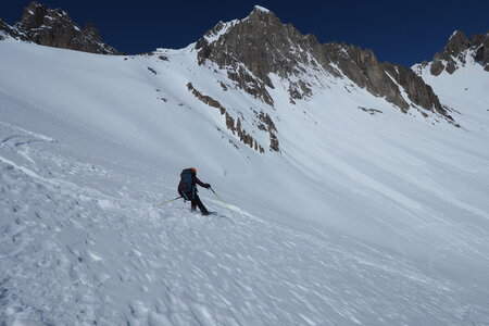 2021-03-22-27-ski-tour-du-thabor, alpes-aventure-tour-de-la-crete-de-moutouze--refuge-de-laval-2021-03-24-045