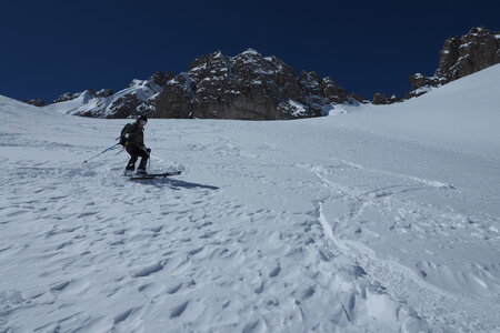 2021-03-22-27-ski-tour-du-thabor, alpes-aventure-tour-de-la-crete-de-moutouze--refuge-de-laval-2021-03-24-048