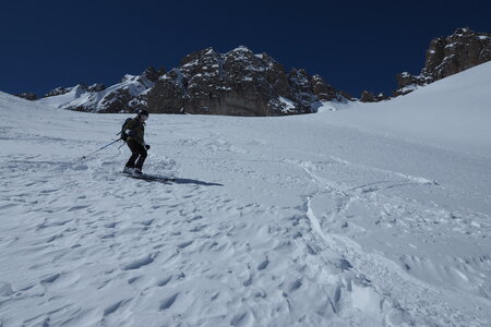 2021-03-22-27-ski-tour-du-thabor, alpes-aventure-tour-de-la-crete-de-moutouze--refuge-de-laval-2021-03-24-049