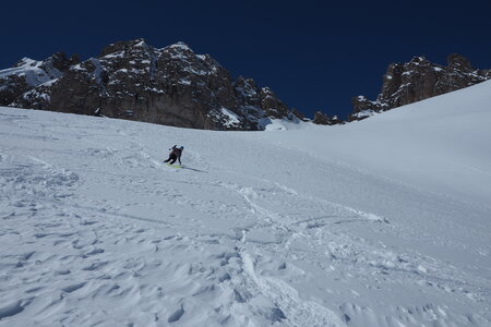 2021-03-22-27-ski-tour-du-thabor, alpes-aventure-tour-de-la-crete-de-moutouze--refuge-de-laval-2021-03-24-053