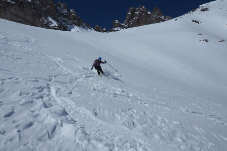 2021-03-22-27-ski-tour-du-thabor, alpes-aventure-tour-de-la-crete-de-moutouze--refuge-de-laval-2021-03-24-060
