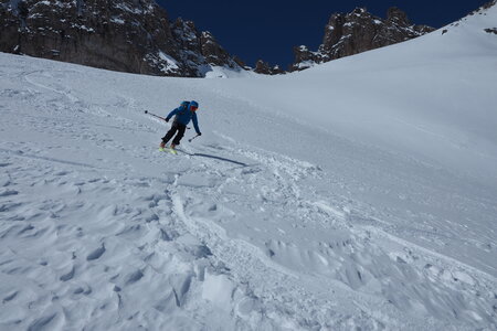 2021-03-22-27-ski-tour-du-thabor, alpes-aventure-tour-de-la-crete-de-moutouze--refuge-de-laval-2021-03-24-069