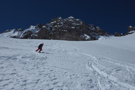 2021-03-22-27-ski-tour-du-thabor, alpes-aventure-tour-de-la-crete-de-moutouze--refuge-de-laval-2021-03-24-081