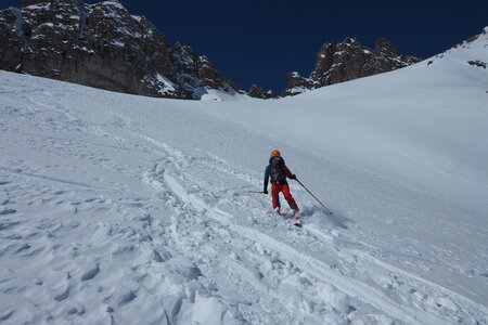 2021-03-22-27-ski-tour-du-thabor, alpes-aventure-tour-de-la-crete-de-moutouze--refuge-de-laval-2021-03-24-084