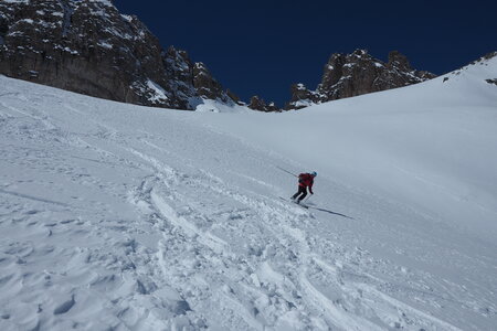2021-03-22-27-ski-tour-du-thabor, alpes-aventure-tour-de-la-crete-de-moutouze--refuge-de-laval-2021-03-24-093