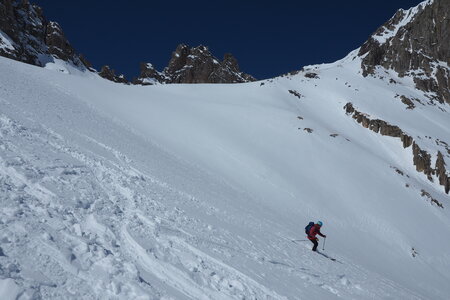2021-03-22-27-ski-tour-du-thabor, alpes-aventure-tour-de-la-crete-de-moutouze--refuge-de-laval-2021-03-24-099